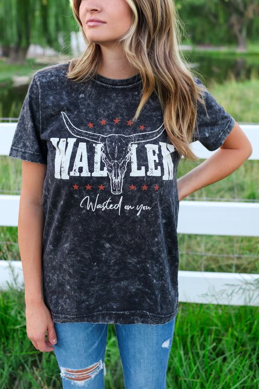 Wallen Graphic Tee